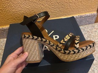 Sandalias Cuña POPA Talla 37 Negras y Beige