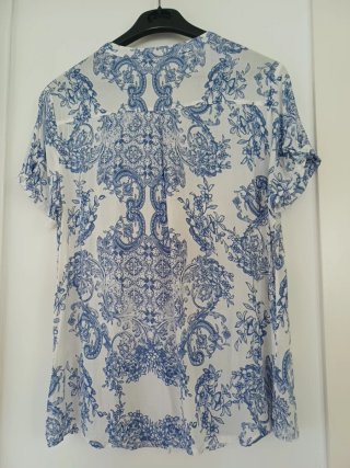 Blusa CASHEW FLOWR azul y blanco talla 44