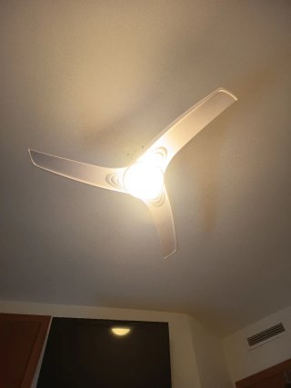 Ventilador de techo moderno