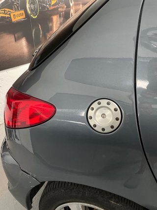 Peugeot 206 PLUS  2010
