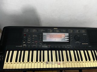 PIANO YAMAHA PCR-630
