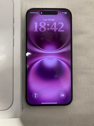 iPhone 16 blanco