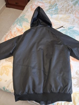 Abrigo Volcom Negro con Capucha
