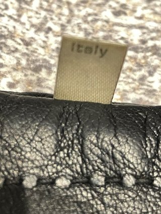 Guantes femeninos de cuero negro
