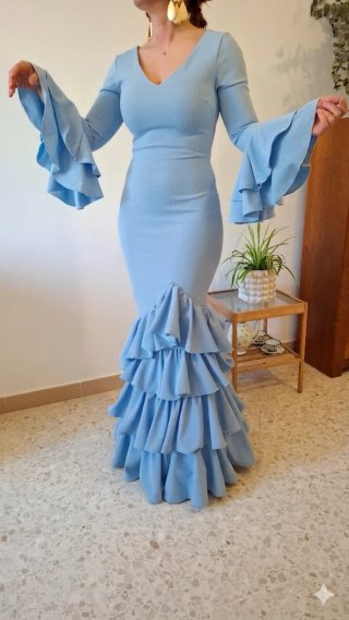 Traje de Flamenca Celeste TODAS LAS TALLAS