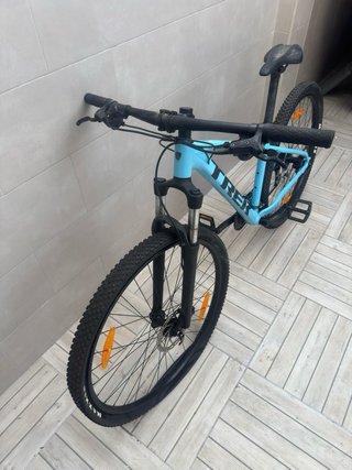 Bicicleta Trek Marlin 5 Taglia M