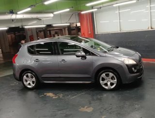 Peugeot 3008 2011  2.0 hdi 150 cv 4x4 bien cuidado
