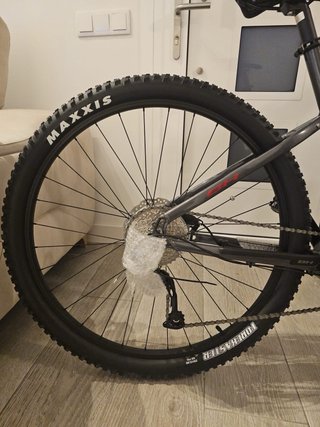 BH Atom 29 Eléctrica Nueva