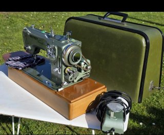 Máquina de coser Refrey Transforma