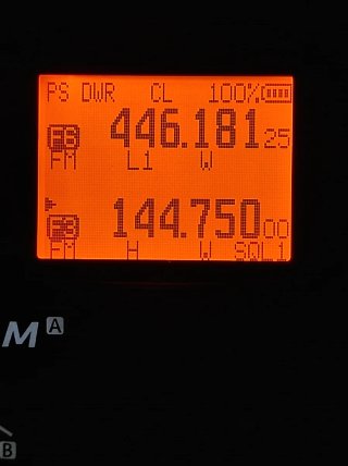 EMISORA UHF VHF + AEREA Y CB (RX)+ MINI ANTENA UHF