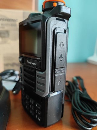 EMISORA UHF VHF + AEREA Y CB (RX)+ MINI ANTENA UHF
