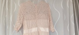 Vestido largo beige encaje