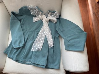 Lote 2 sudaderas niña cuello volante