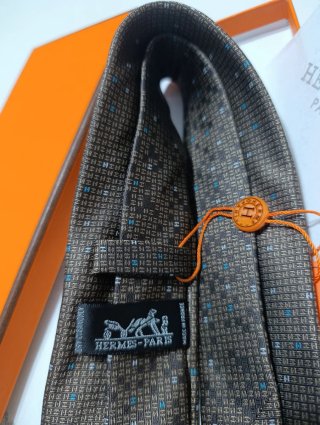 Cravatta Hermès Marrone