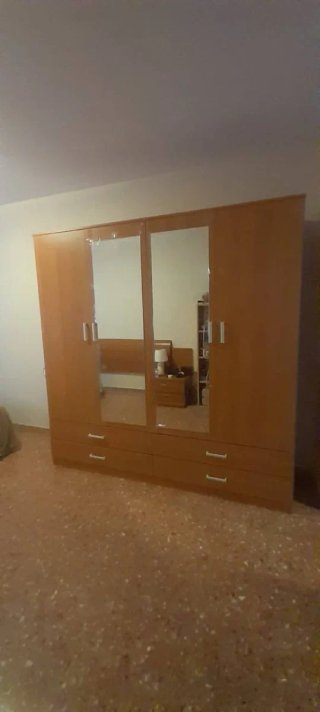 Armário 280€ nuevo