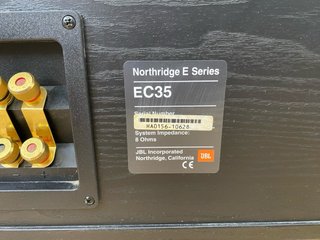 Altavoz Central JBL EC35