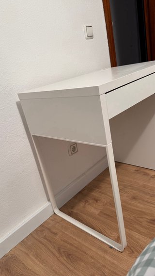 Escritorio MICKE IKEA blanco 73x50cm