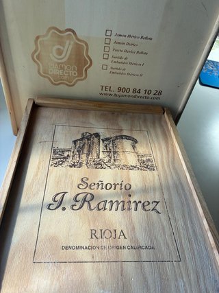 Lote 4 Cajas Madera Vintage Vino/Jamón Señorio J.