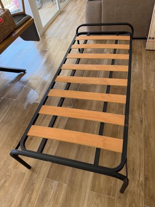 Somier con patas metálico y madera