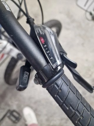 Bicicleta de montaña CUBE