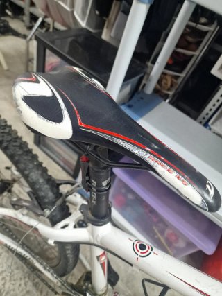 Bicicleta de montaña CUBE