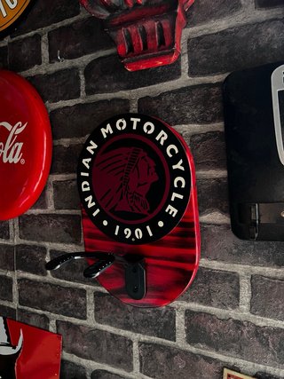 Cartel Indian Motorcycle con colgador