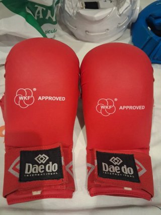Guantillas l rojas Casco M Karate