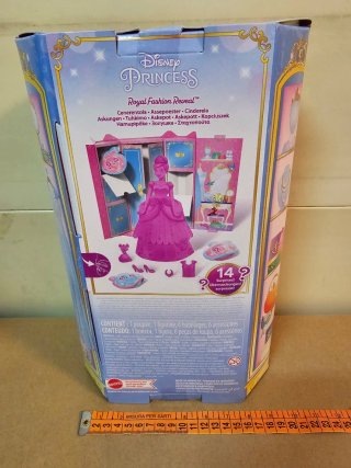 Disney Princess Royal Fashion Reveal Cinderella