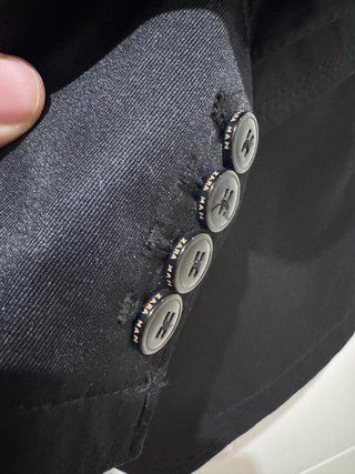 Traje negro Zara