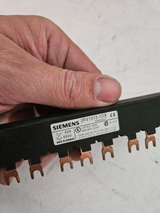 Siemens 3RV1915-1DB Connettore