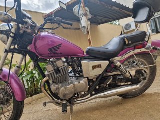Honda Rebel 125cc Morado