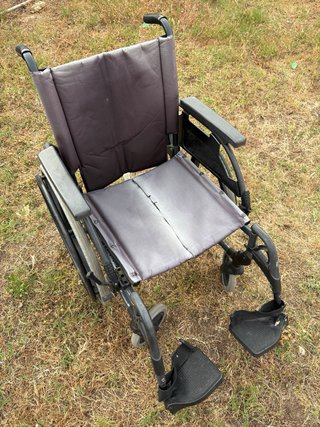 Silla de ruedas plegable