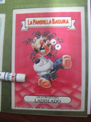 ALBUM DE CROMOS IMPRESOS LA PANDILLA BASURA 1988