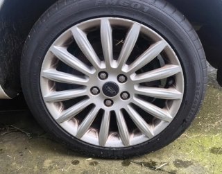Llantas Ford 17