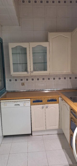 Muebles de cocina blancos