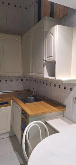 Muebles de cocina blancos