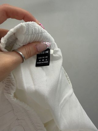 Pantaloni in lino bianco