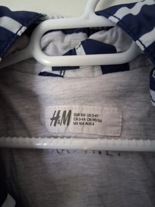 Cortavientos H&M niño 3-4 años