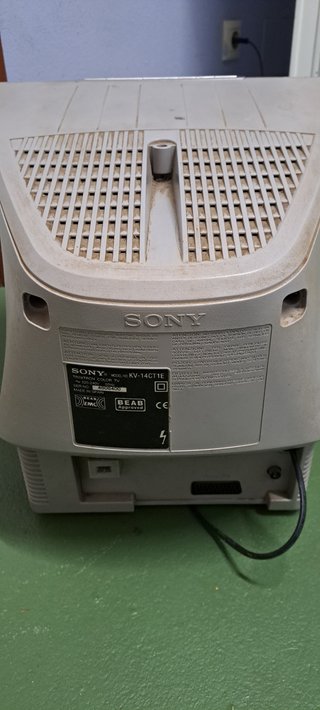 Televisor CRT Sony Trinitron 14 pulgadas