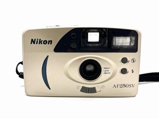 Cámara Nikon AF250SV Plata