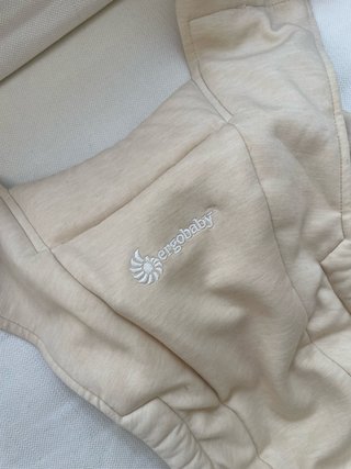 Mochila portabebes Ergobaby Beige