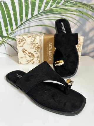 Sandali da donna. Numero 39