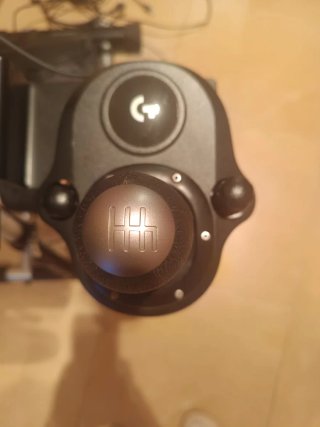 Volante Logitech G29 con Pedales y Palanca