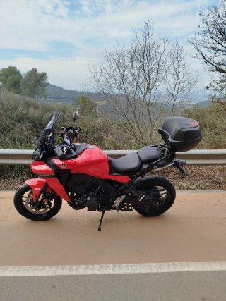 Yamaha Tracer 9 Roja