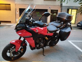 Yamaha Tracer 9 Roja