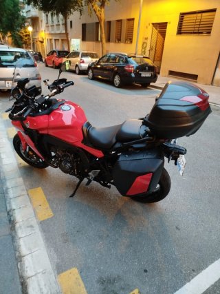 Yamaha Tracer 9 Roja