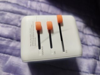 Adaptador de Enchufe Universal TESSAN