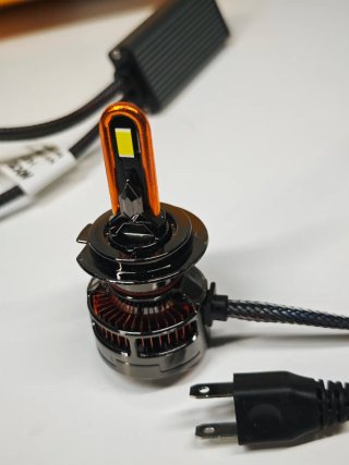 2 Bombillas LED N10/H7/H18
