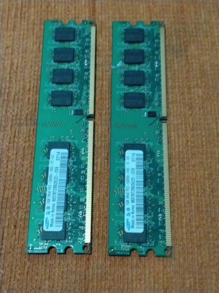 Conjunto 2x Samsung 1GB DDR2 PC2-5300 RAM