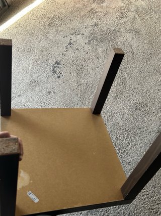 Mesa de centro de madera oscura